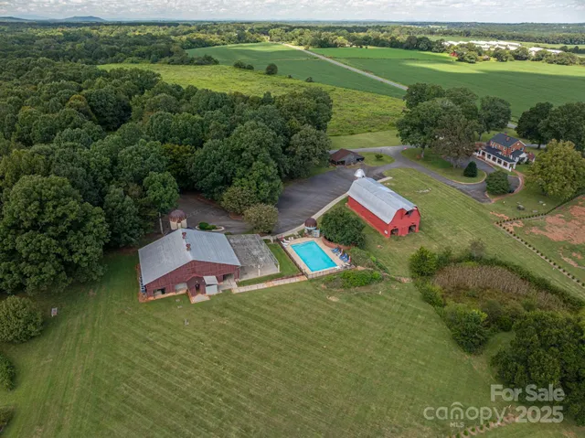 an aerial view of a houses