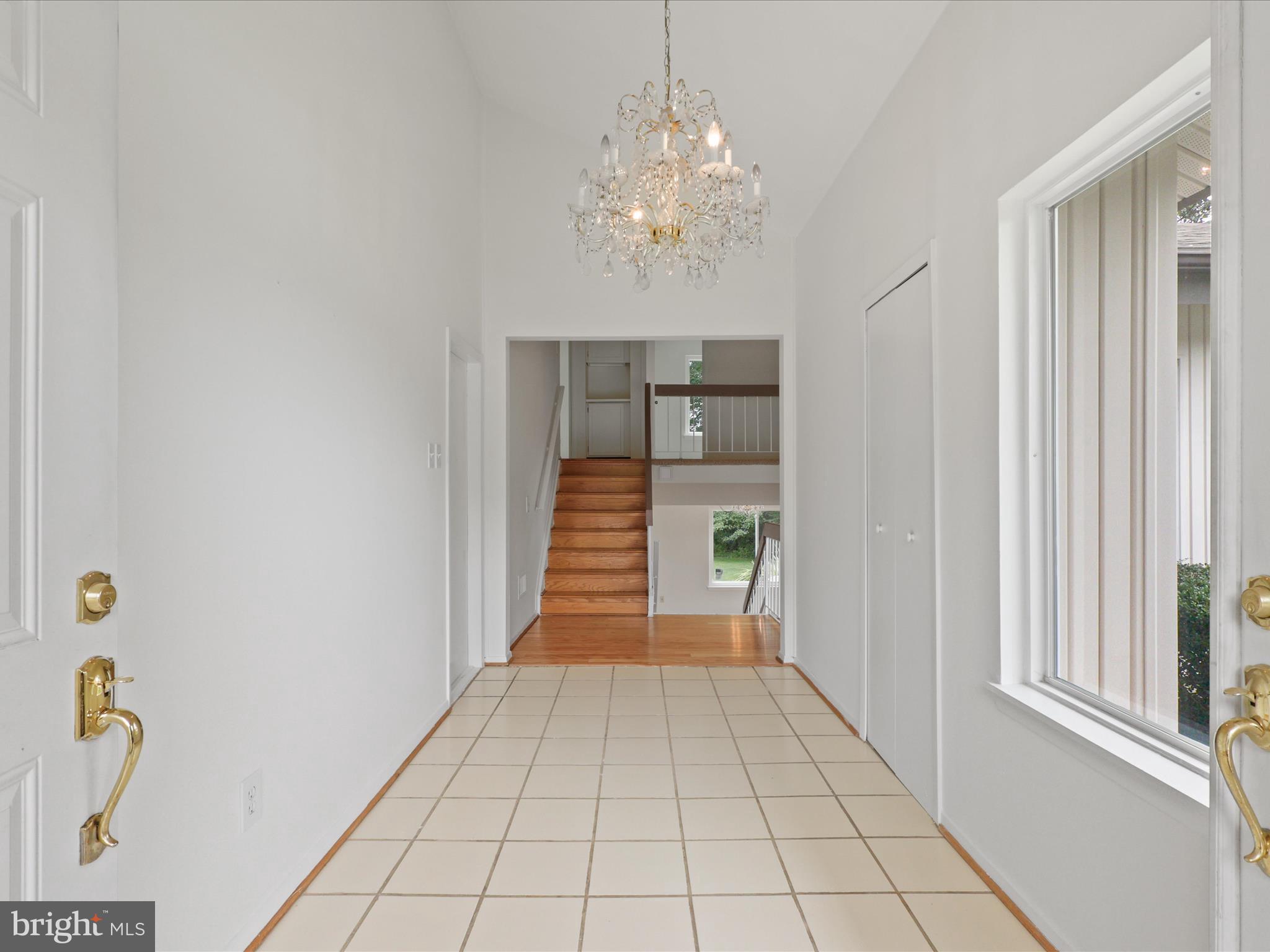 5922 Hall Street Springfield, VA 22152 - Photo 6 of 47 a very nice looking empty room with window