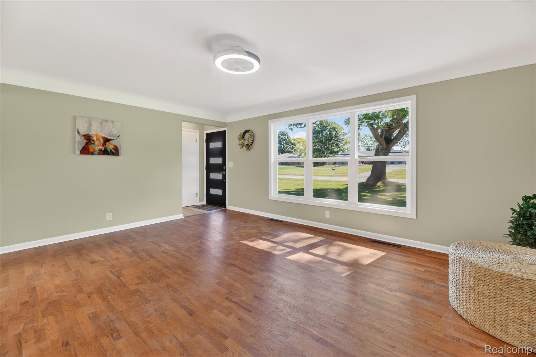 2250 Montague Road Davison, MI 48423 - Photo 9 of 45 10-2250-Montague-Rd-WindowStill.jpg