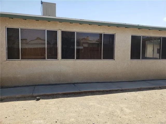 $349,500 | 2065 Barcelona Circle, Barstow, CA 92311