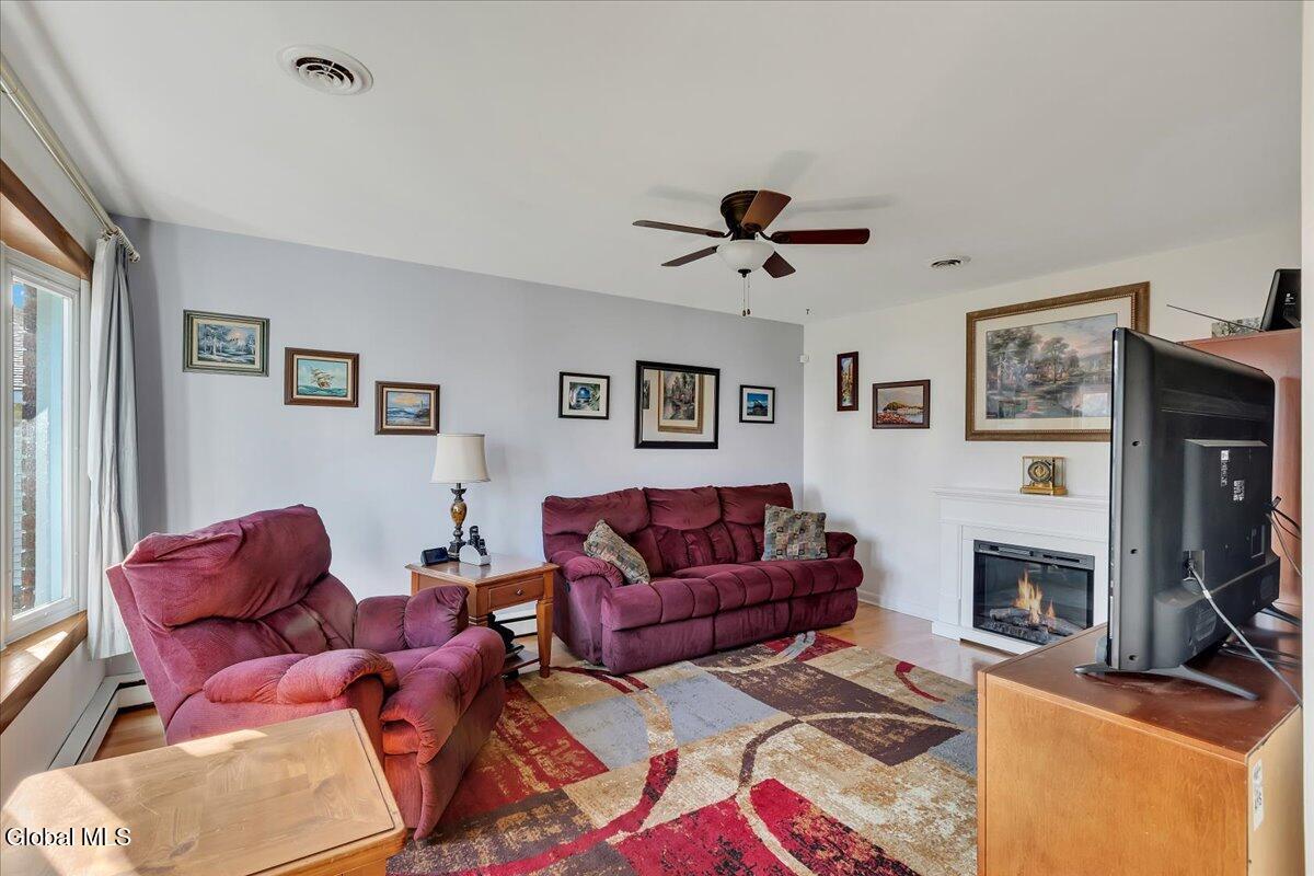 22 Maxwell Street Albany, NY 12208 - Photo 2 of 41 08-IMG_4398