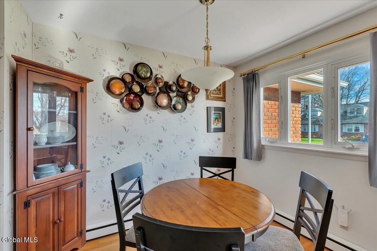 22 Maxwell Street Albany, NY 12208 - Photo 8 of 41 15-IMG_4454