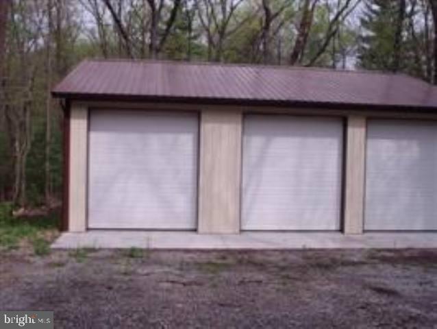 260 Laurel Run Road Dillsburg, PA 17019 - Photo 2 of 9 Gallery Image 2