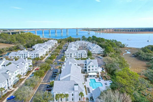$325,000 | 130 River Landing Drive, Unit 3306, Daniel Island, SC 29492