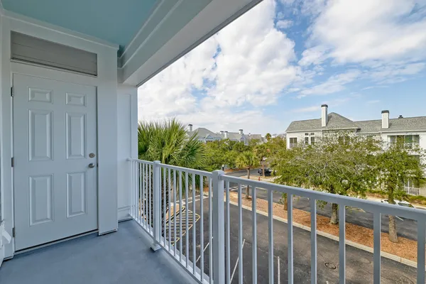 $325,000 | 130 River Landing Drive, Unit 3306, Daniel Island, SC 29492