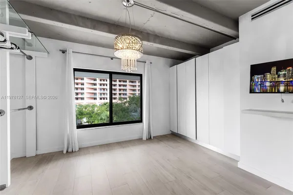 $5,500 | 6901 Edgewater Drive, Unit 315, Coral Gables, FL 33133