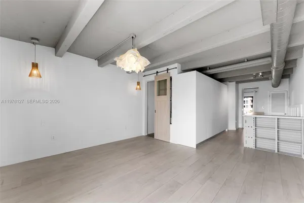 $5,500 | 6901 Edgewater Drive, Unit 315, Coral Gables, FL 33133