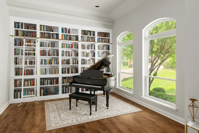 $2,390,000 | 2807 Round Table Road, Austin, TX 78746