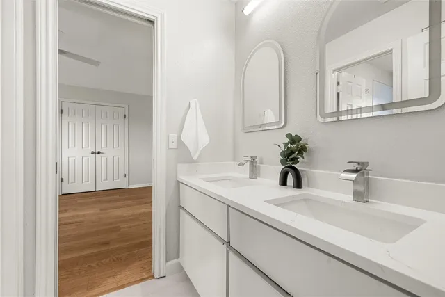 $2,390,000 | 2807 Round Table Road, Austin, TX 78746