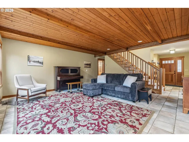 $780,000 | 6850 Oakbrook Lane, The Dalles, OR 97058