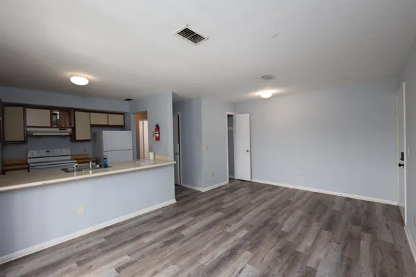 $1,800 | 48 South Avenue, Harrisonburg, VA 22801