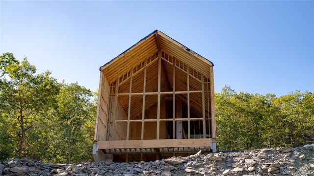 $3,200,000 | 95 Jersey Avenue, Greenwood Lake, NY 10925