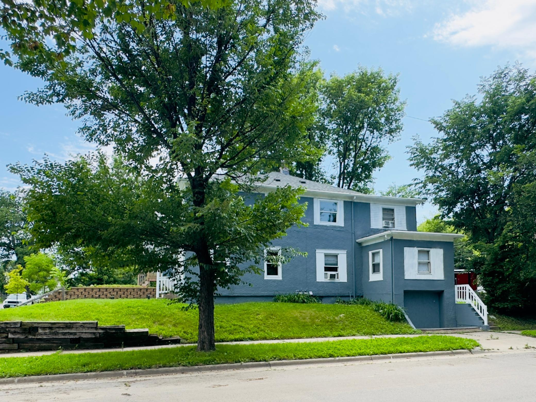 1429 Logan Ave North