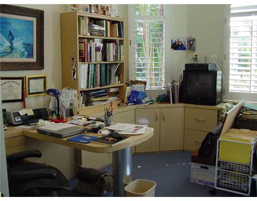 4065 Avalon Pointe Drive Boca Raton, FL 33496 - Photo 13 of 16 Office/Library