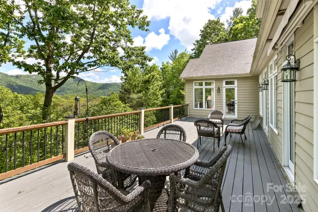 $1,040,000 | 25 Windsong Drive, Fairview, NC 28730