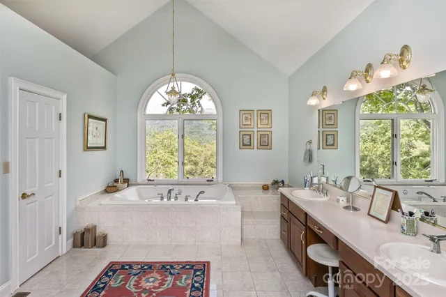 $1,040,000 | 25 Windsong Drive, Fairview, NC 28730