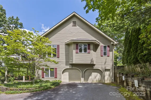 $1,040,000 | 25 Windsong Drive, Fairview, NC 28730