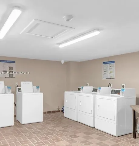 $2,700 | 8760 Southwest 133rd Avenue Road, Unit 412, Miami, FL 33183