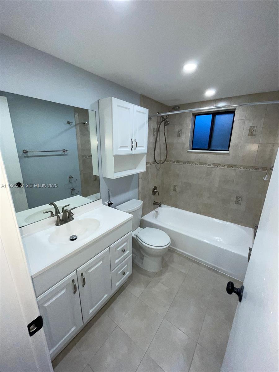 8760 Southwest 133rd Avenue Road, Unit 412 Miami, FL 33183 - Photo 13 of 14