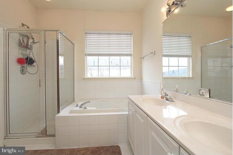 13013 Middlebrook Road Germantown, MD 20874 - Photo 17 of 28 Bath (Master)