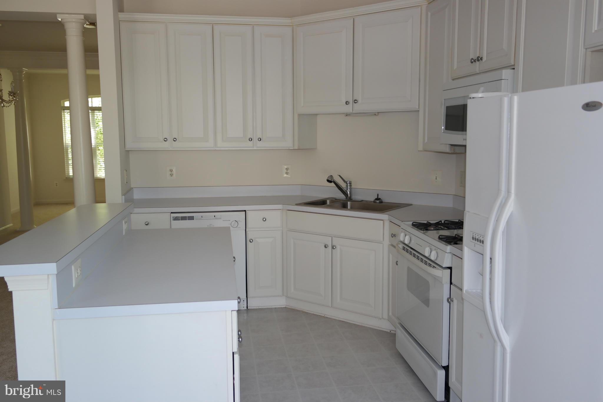 13013 Middlebrook Road Germantown, MD 20874 - Photo 10 of 28 Kitchen