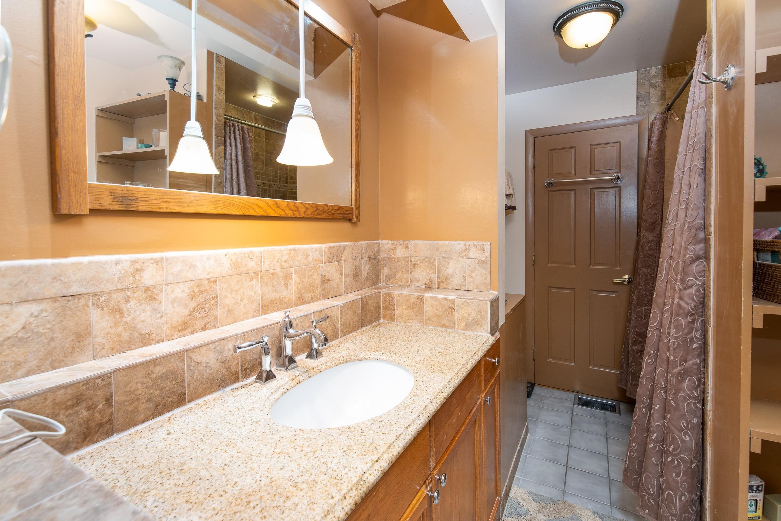 4297 Highway 4 Mendon, VT 05701 - Photo 26 of 37