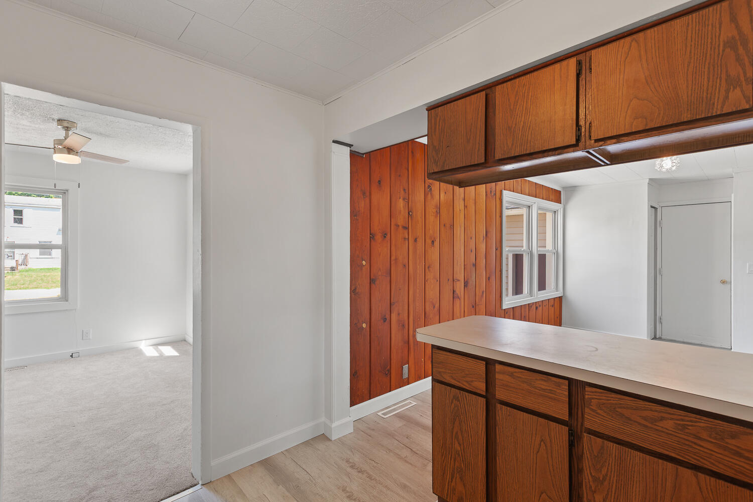 1055 Loren Road Adrian, MI 49221 - Photo 14 of 38 1055 Loren Ave - 1016