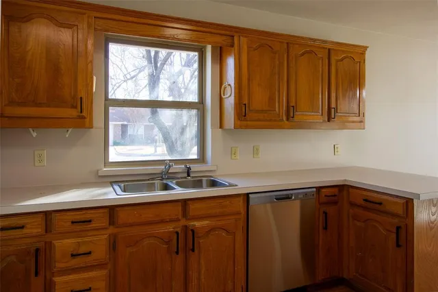 $299,000 | 503 North 2nd Street, Krum, TX 76249