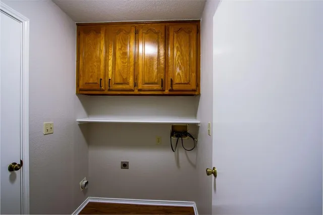 $299,000 | 503 North 2nd Street, Krum, TX 76249