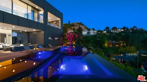 $12,000,000 | 2341 Gloaming Way, Beverly Hills, CA 90210