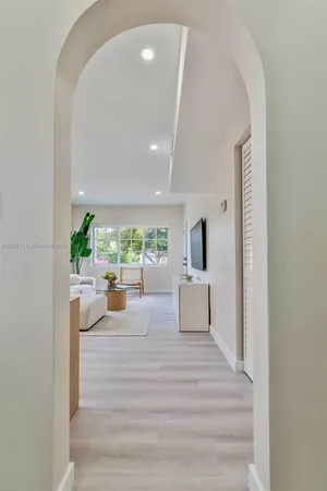 $2,600 | 1852 Southwest 22nd Terrace, Unit 2, Miami, FL 33145