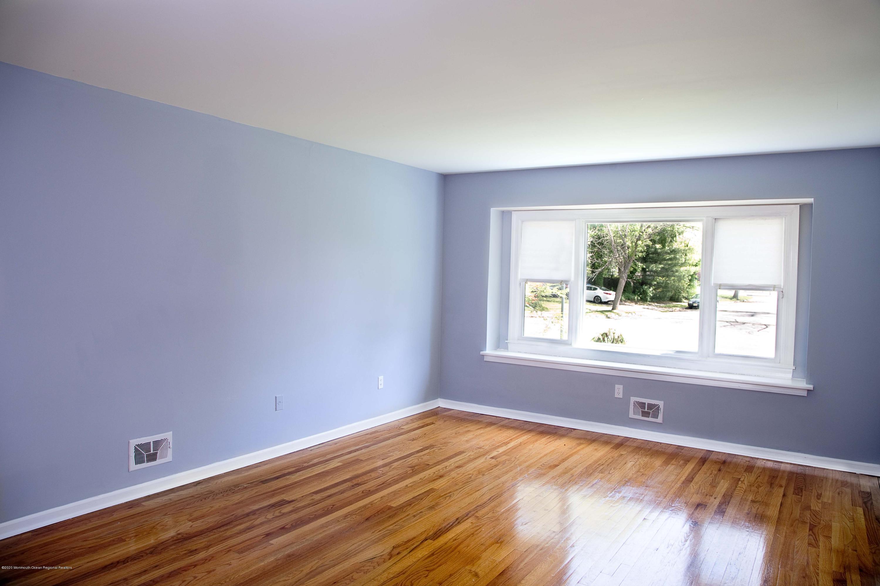 7 Boston Post Road East Brunswick, NJ 08816 - Photo 11 of 24 008