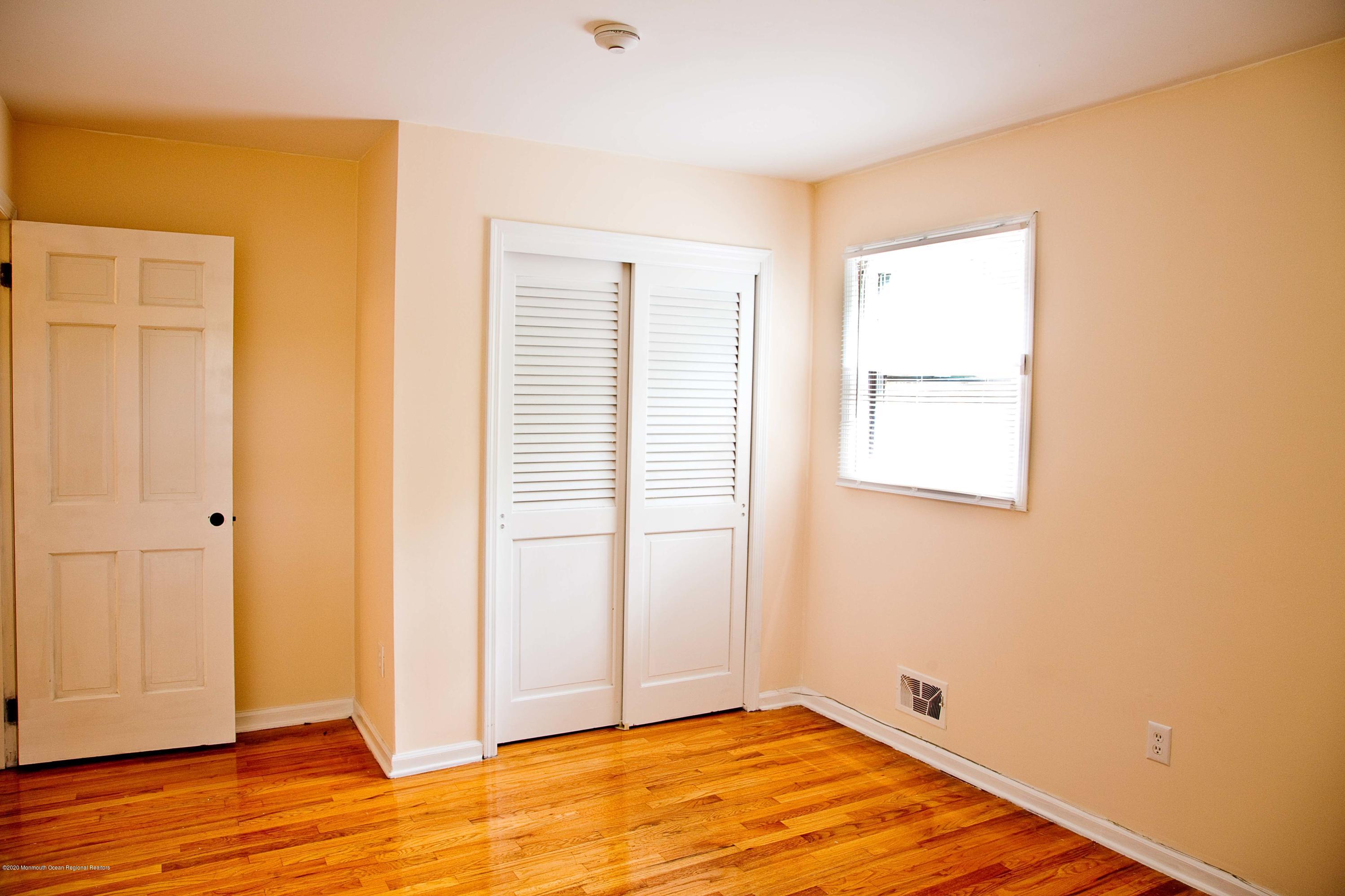 7 Boston Post Road East Brunswick, NJ 08816 - Photo 21 of 24 020