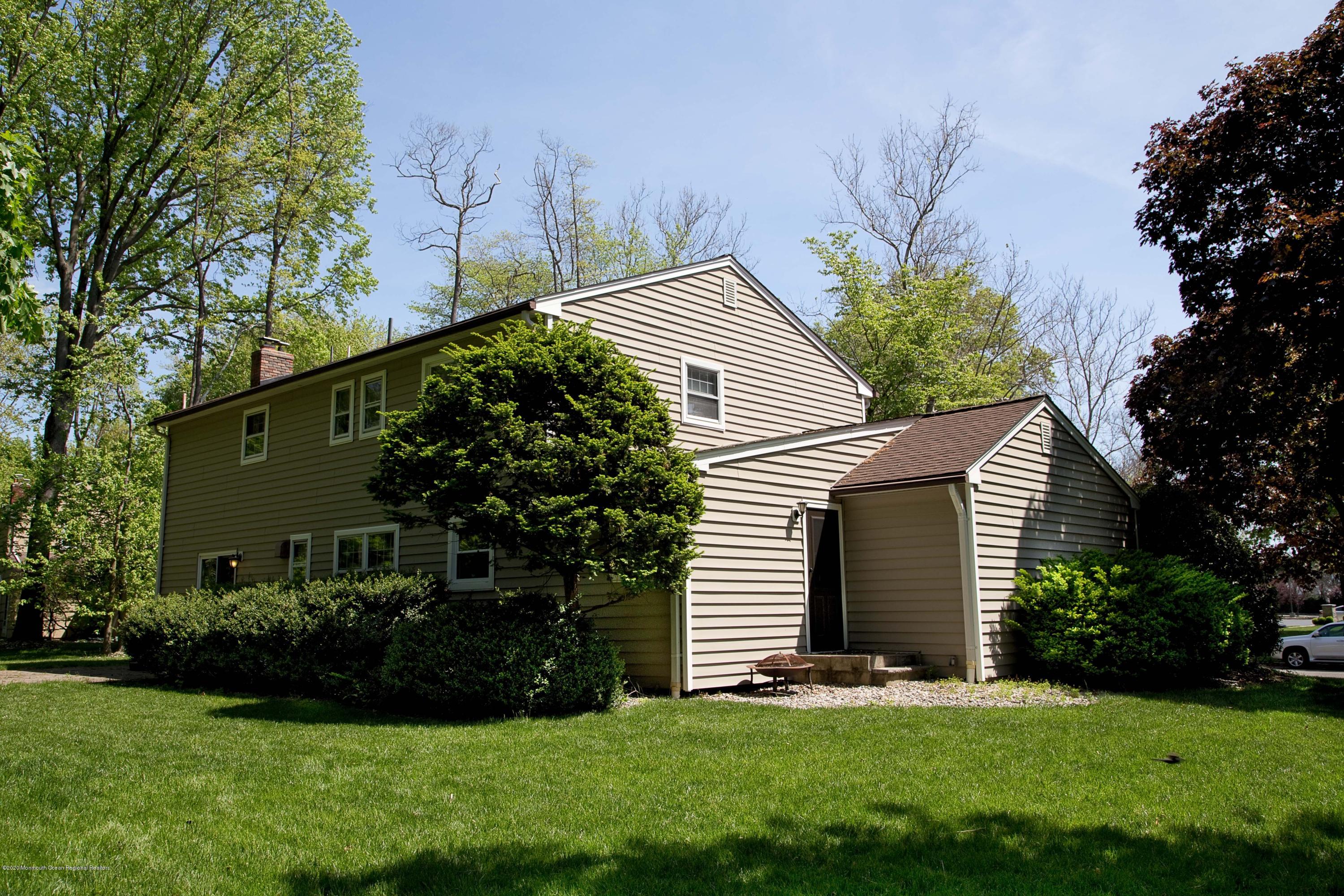 7 Boston Post Road East Brunswick, NJ 08816 - Photo 4 of 24 2
