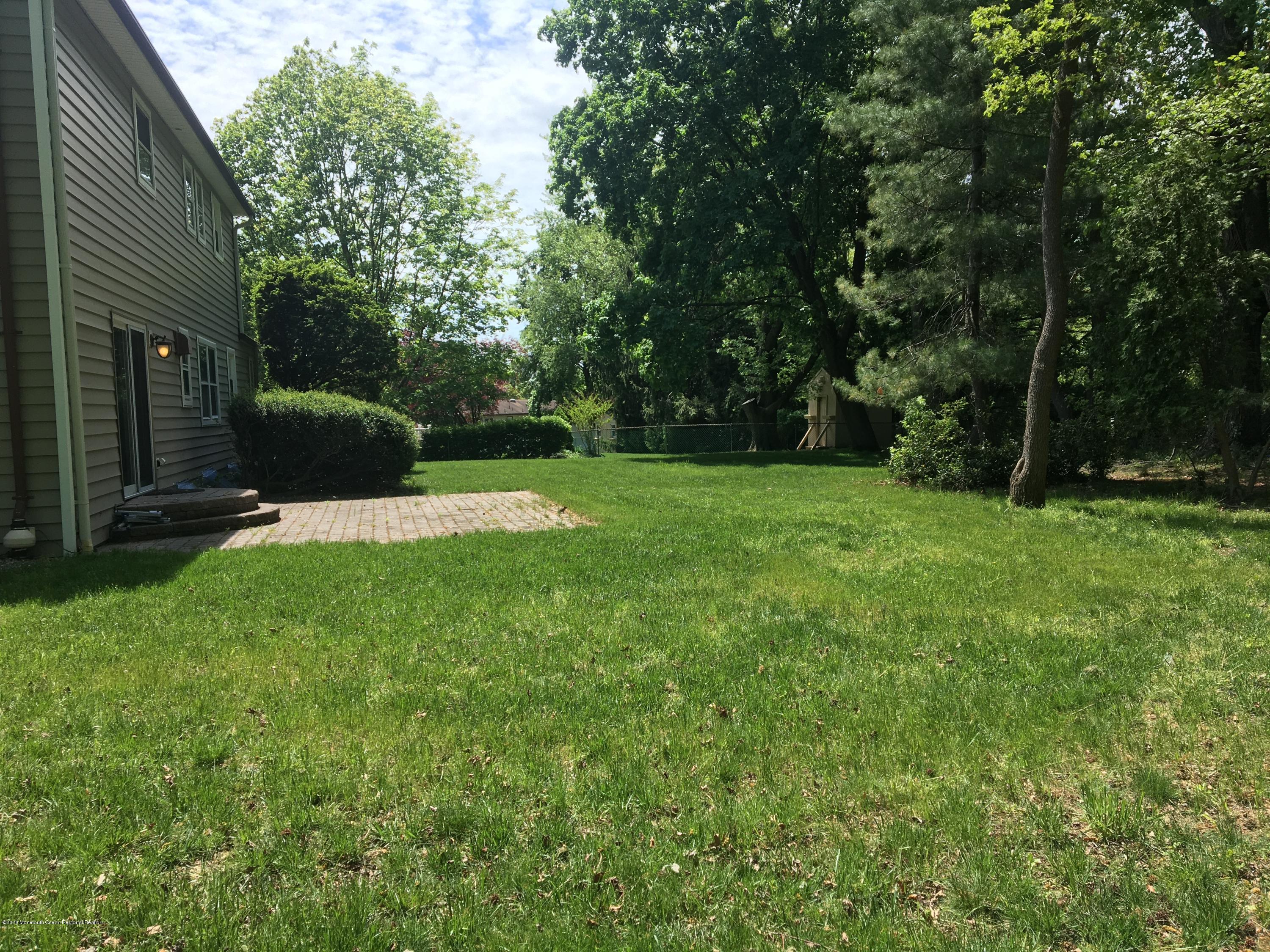 7 Boston Post Road East Brunswick, NJ 08816 - Photo 7 of 24 IMG-2459