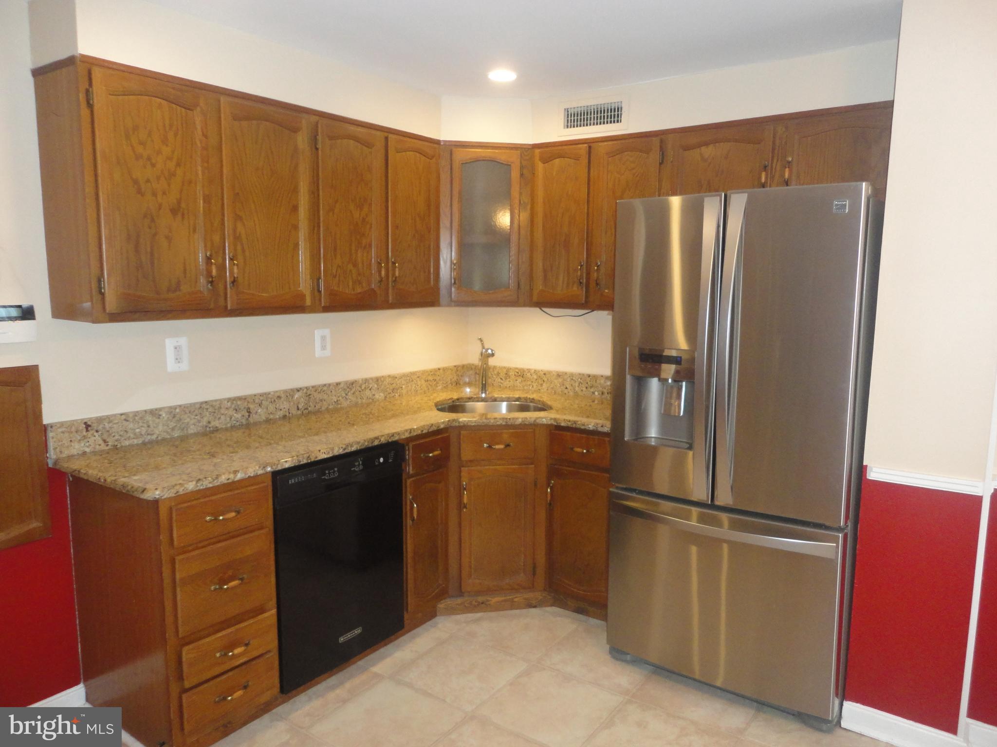 610 Hawarden Road Springfield, PA 19064 - Photo 9 of 38 Granite countertops