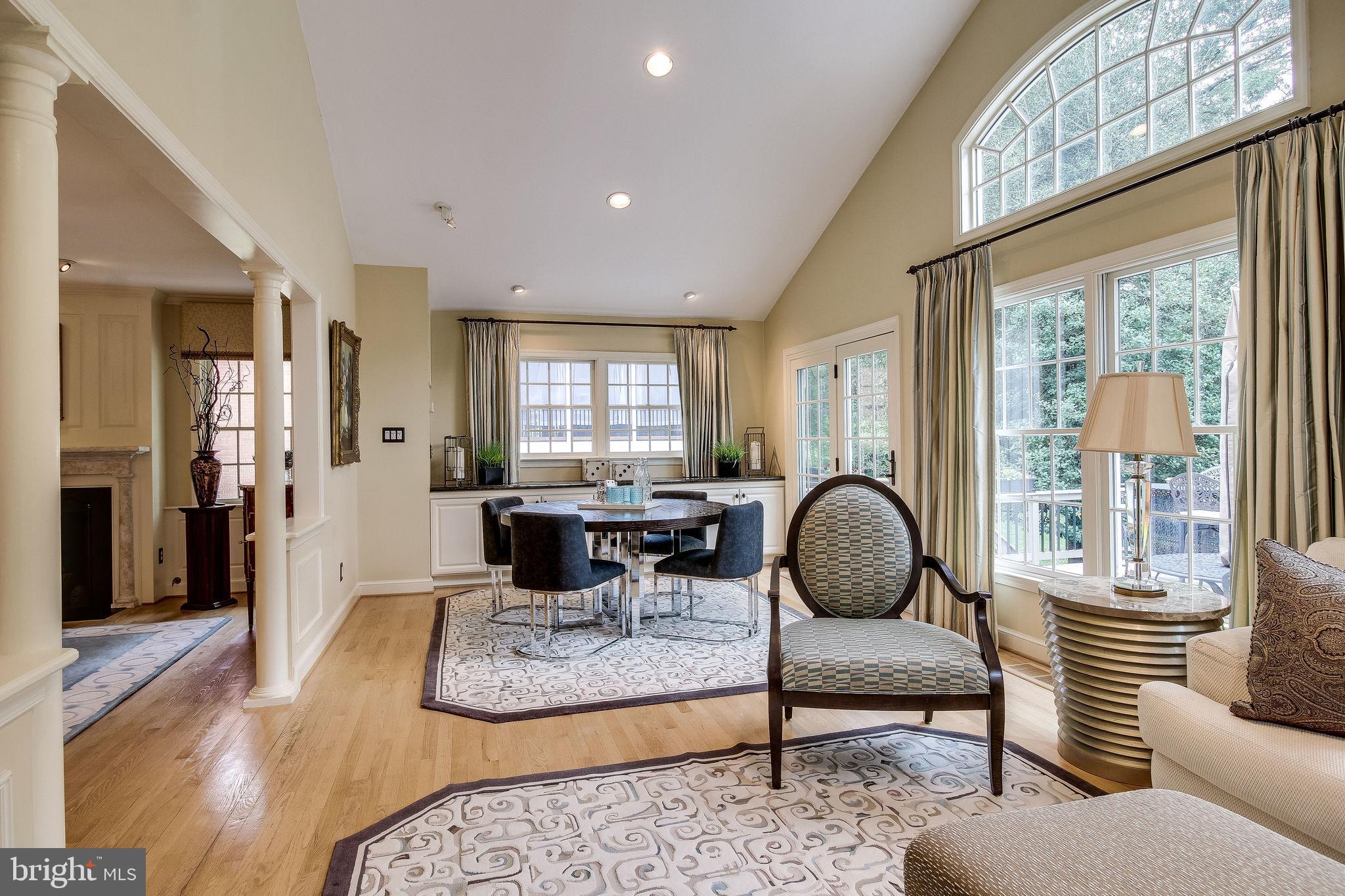 7323 Churchill Road McLean, VA 22101 - Photo 18 of 47 Living Room