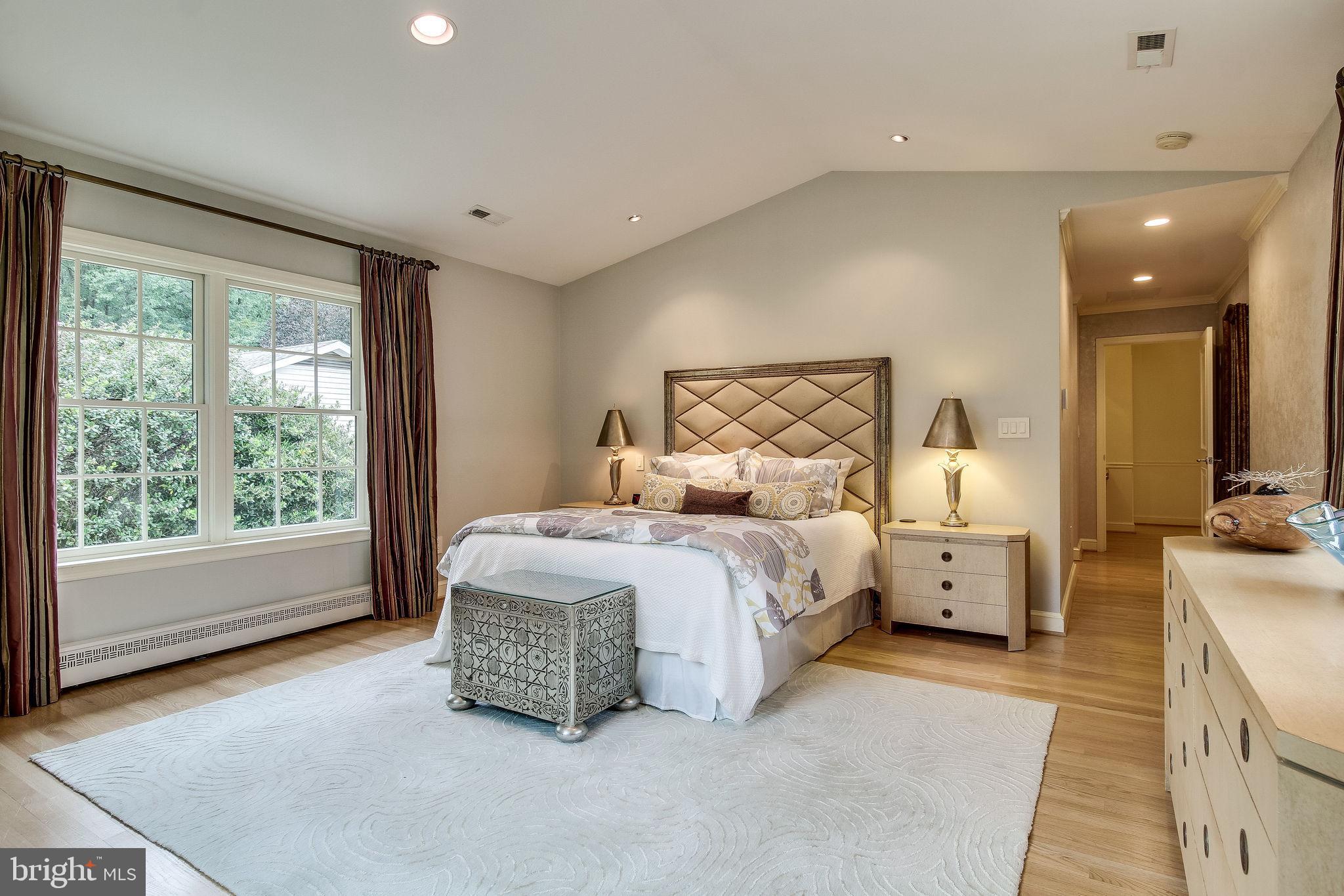 7323 Churchill Road McLean, VA 22101 - Photo 25 of 47 Owner Bedroom