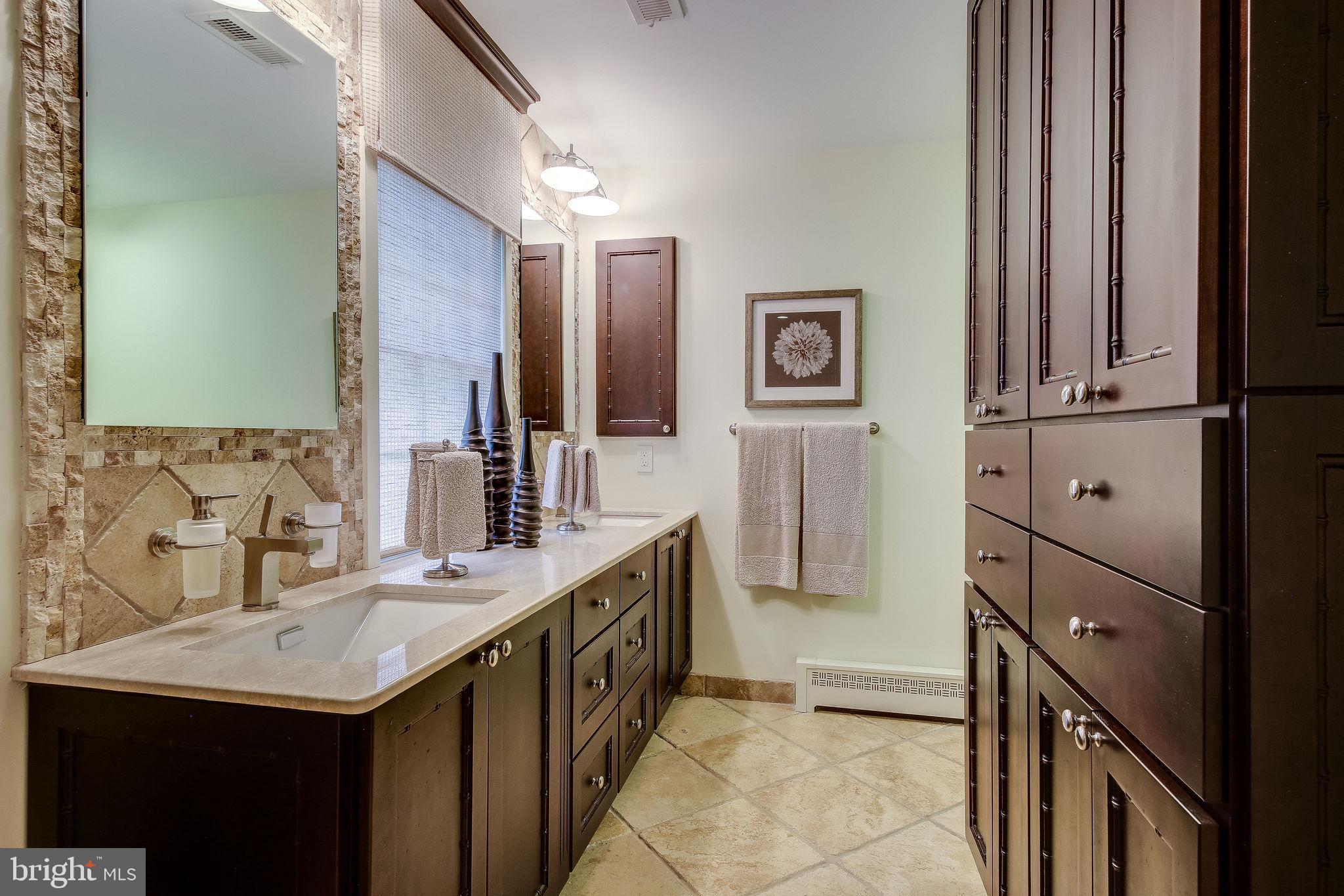 7323 Churchill Road McLean, VA 22101 - Photo 27 of 47 Owner Bath