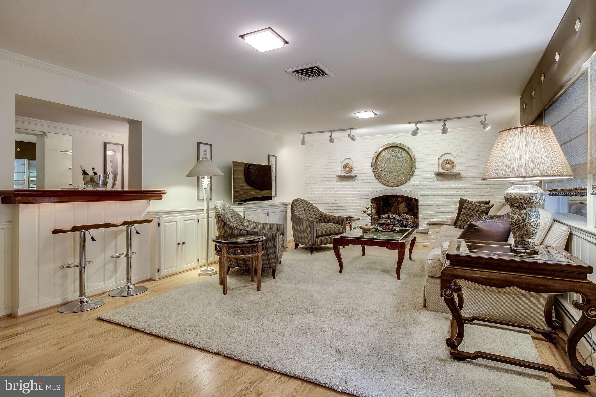 7323 Churchill Road McLean, VA 22101 - Photo 29 of 47 Family Room