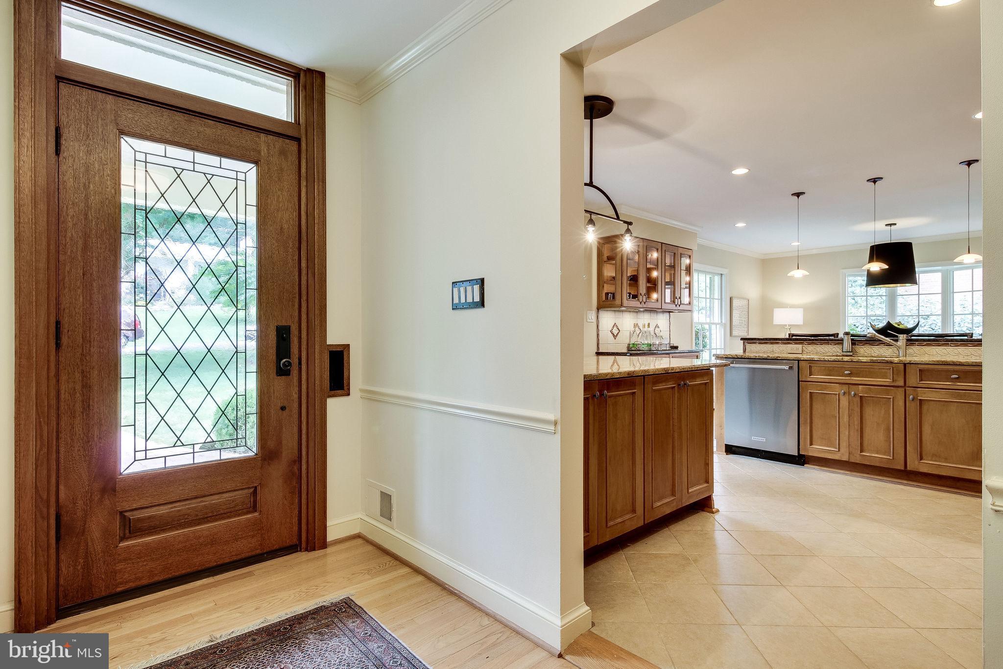 7323 Churchill Road McLean, VA 22101 - Photo 5 of 47 Foyer