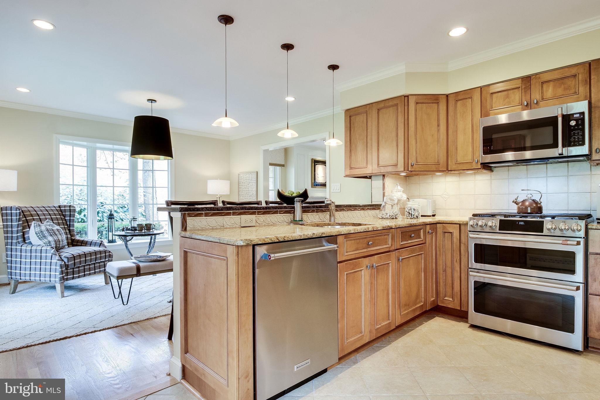 7323 Churchill Road McLean, VA 22101 - Photo 9 of 47 Kitchen