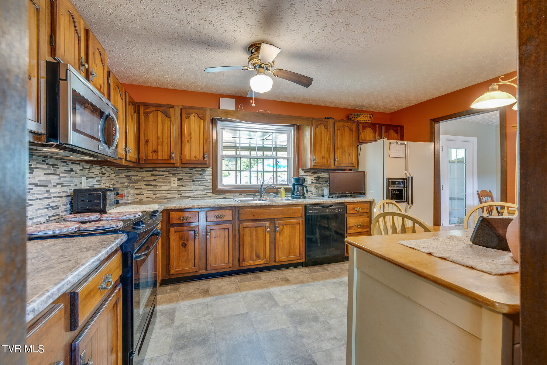229 Hidden Acres Road Kingsport, TN 37664 - Photo 12 of 32 kitchen 1