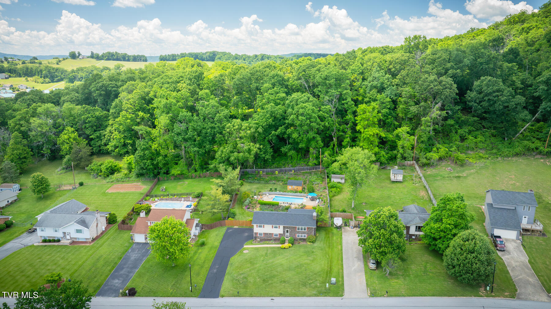 229 Hidden Acres Road Kingsport, TN 37664 - Photo 30 of 32 ariel 2