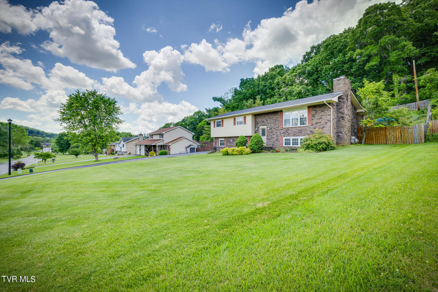 229 Hidden Acres Road Kingsport, TN 37664 - Photo 3 of 32 front side