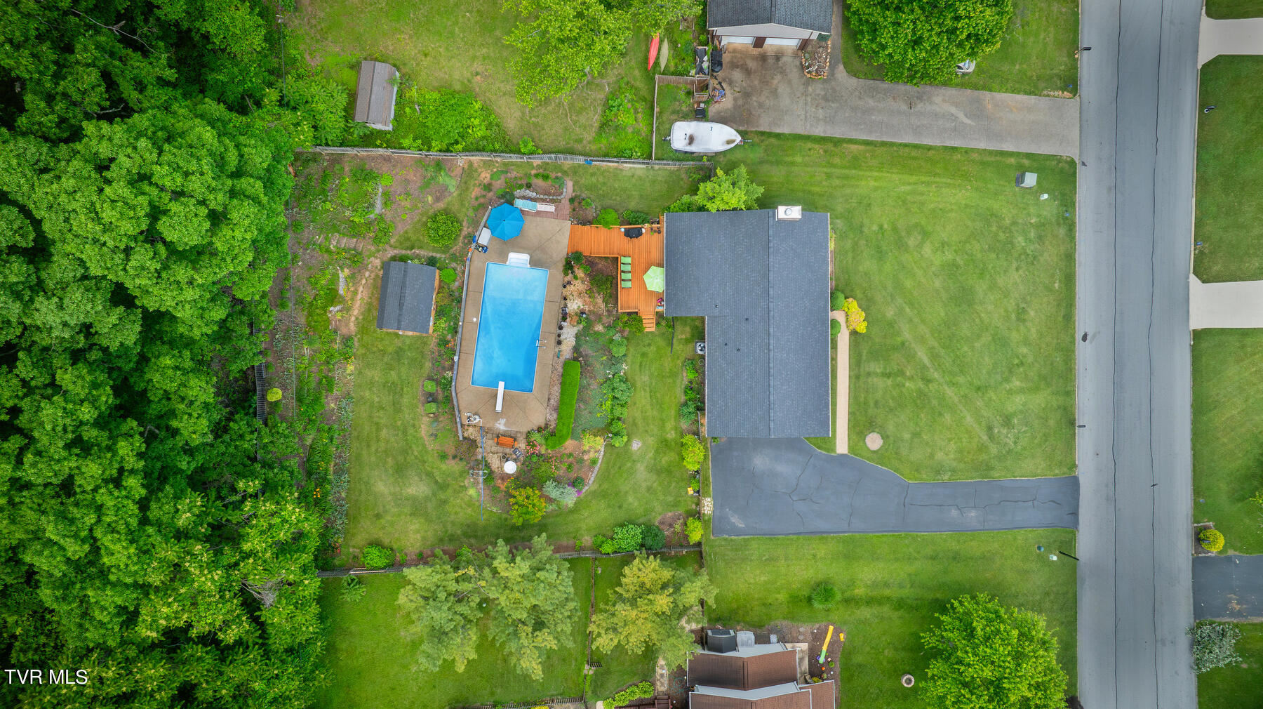 229 Hidden Acres Road Kingsport, TN 37664 - Photo 31 of 32 ariel 4