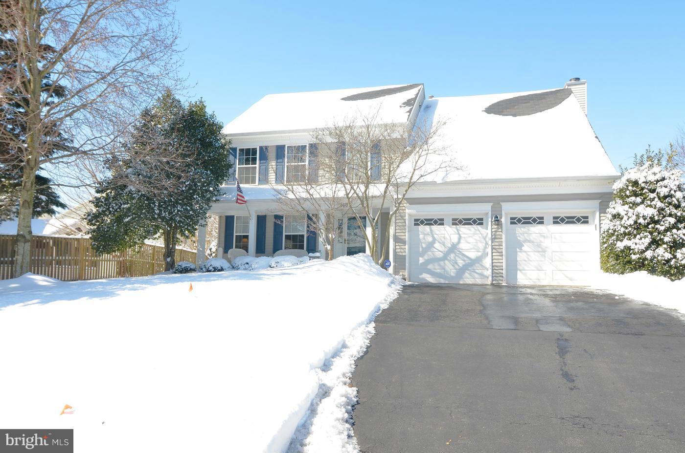 9600 Linden Wood Road Manassas, VA 20110 - Photo 2 of 30 Front Facade with Large Driveway