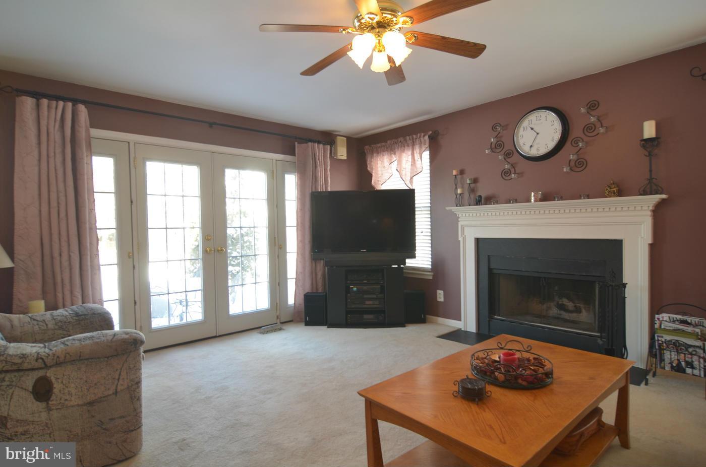 9600 Linden Wood Road Manassas, VA 20110 - Photo 11 of 30 Family Rm. w/ Four Panel Patio Door