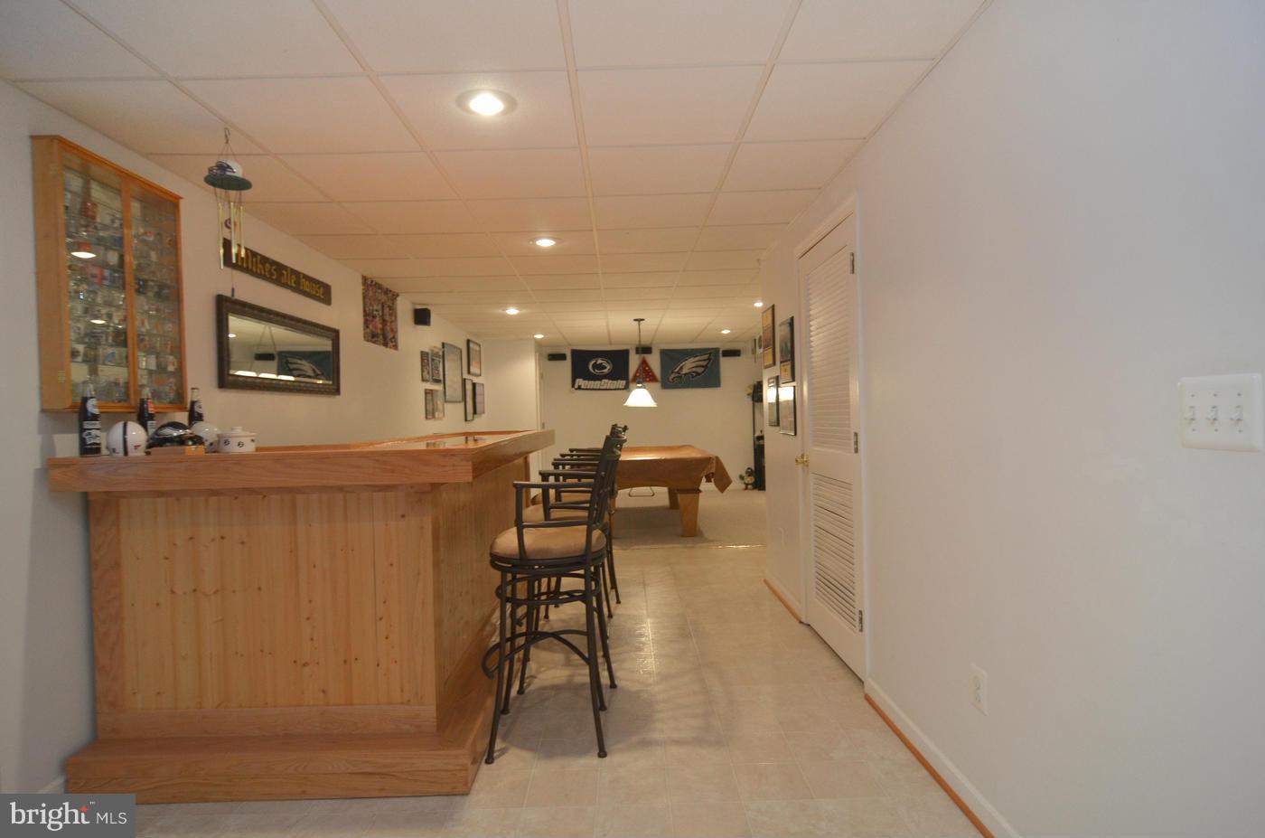 9600 Linden Wood Road Manassas, VA 20110 - Photo 25 of 30 Recreation Room with Bar