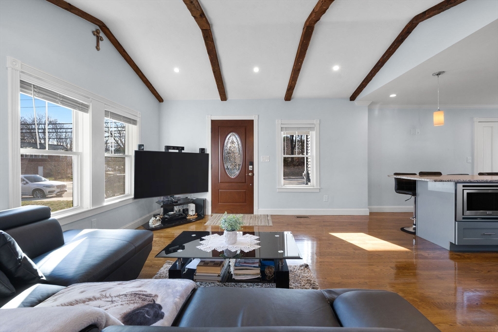 725 Main Street Bolton, MA 01740 - Photo 3 of 42